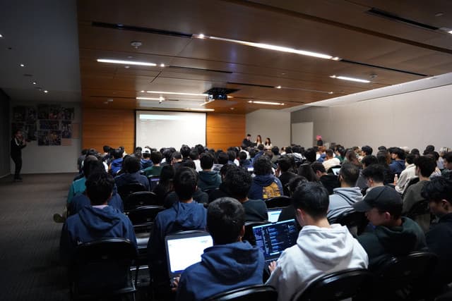 Hackers upping their knowledge at workshops
